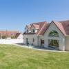 villa tracy