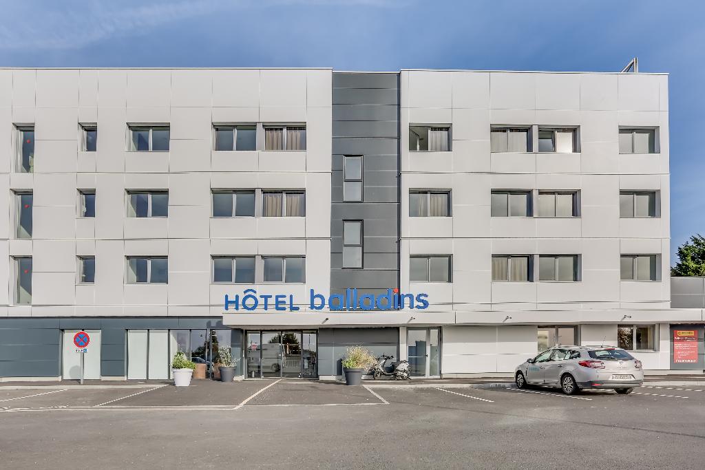 hotel balladins caen memorial