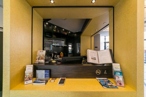 best western hotel journel saint laurent du var