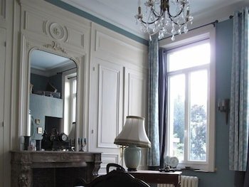 La Bourgogne En Ville,Lille>>Gosnay,3 star