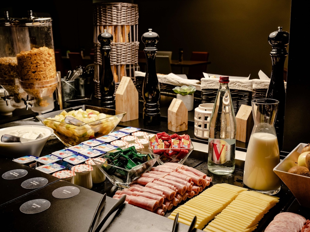 ibis rouen centre rive gauche mermoz