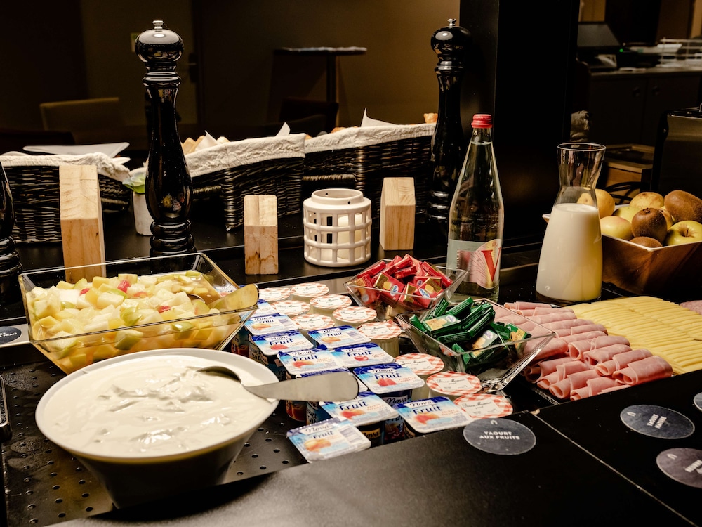 ibis rouen centre rive gauche mermoz