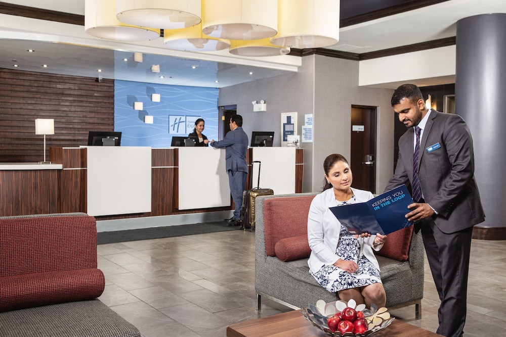 holiday inn express edmonton downtown by ihg