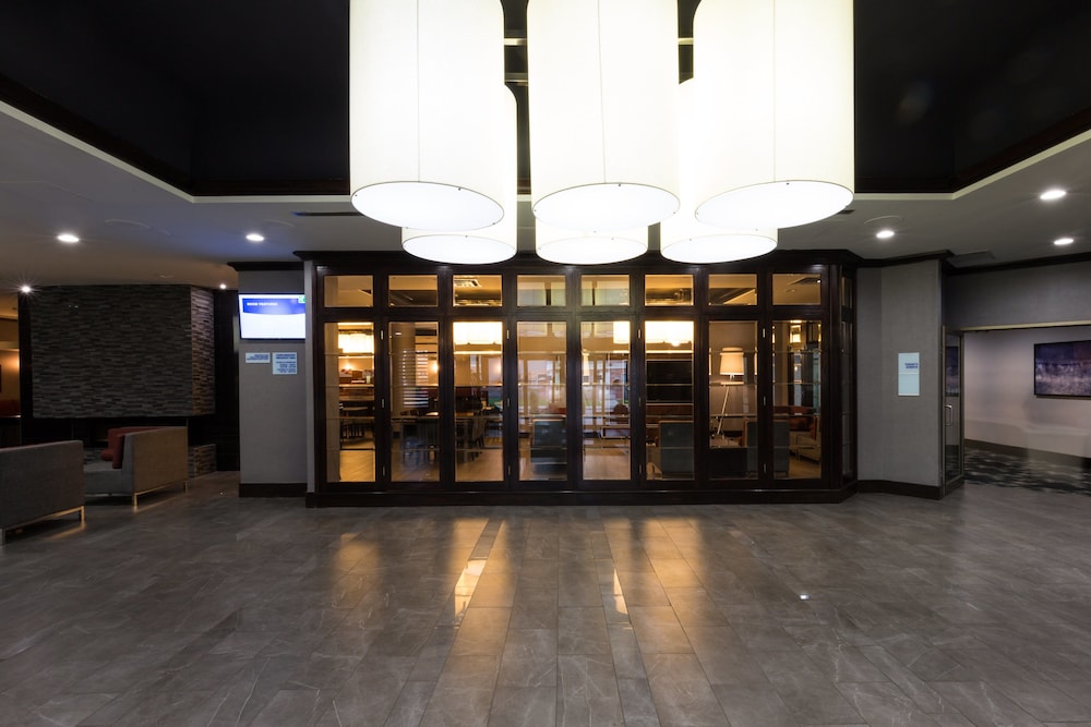holiday inn express edmonton downtown by ihg