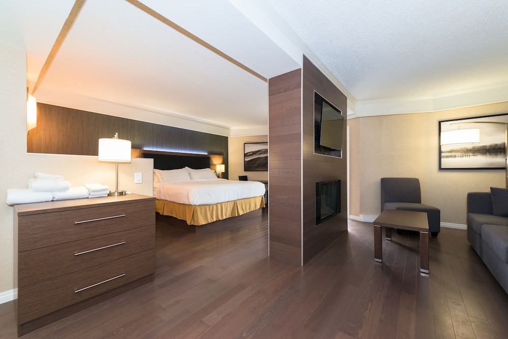 holiday inn express edmonton downtown by ihg