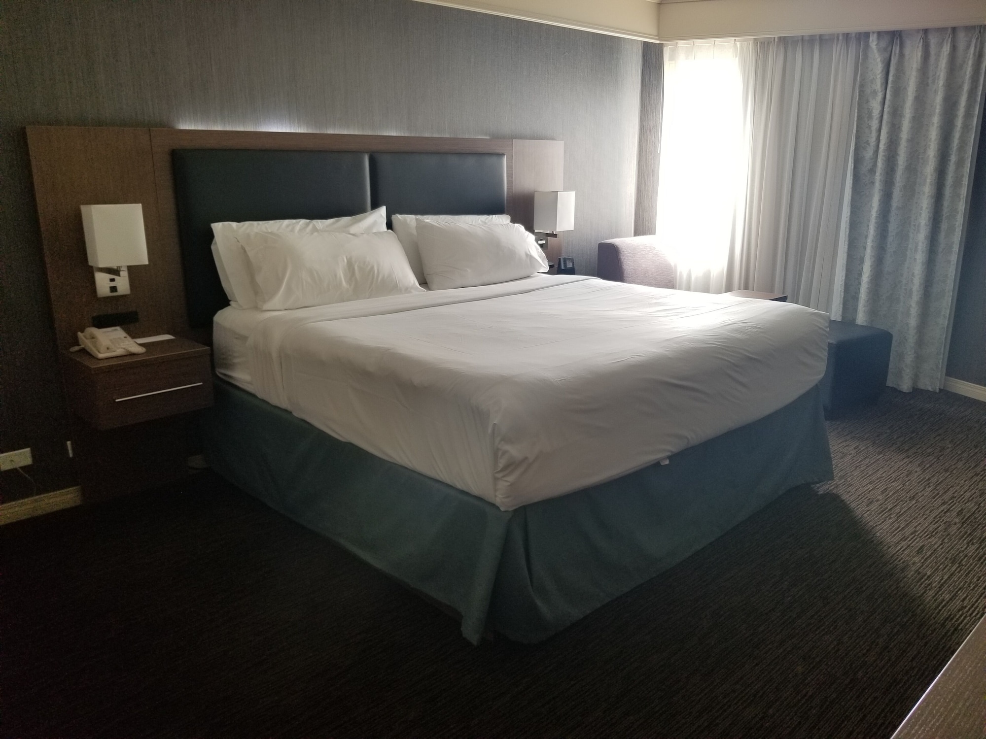 holiday inn express edmonton downtown by ihg