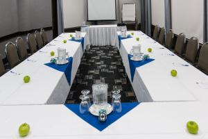holiday inn express edmonton downtown by ihg