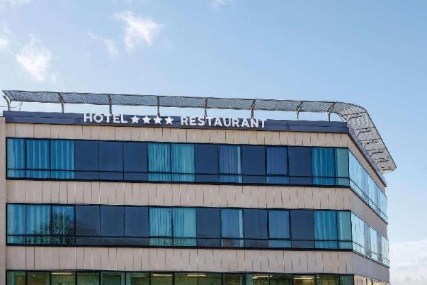 best western plus hotel escapade senlis