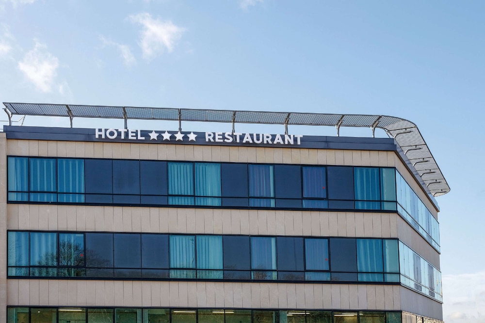 best western plus hotel escapade senlis