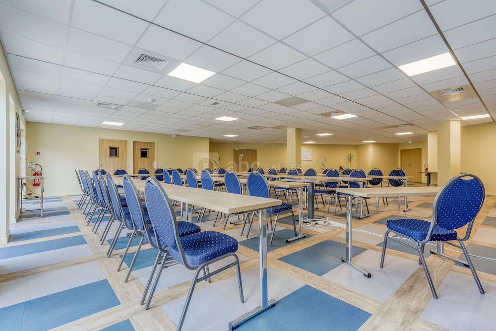 best western plus hotel escapade senlis