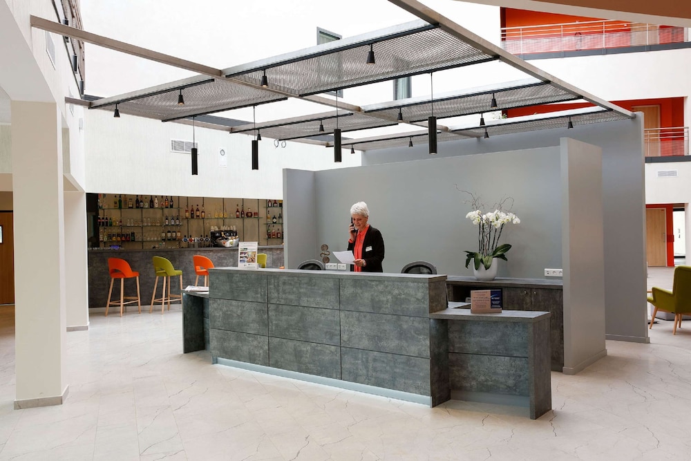 best western plus hotel escapade senlis