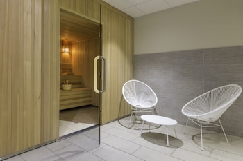 best western plus hotel escapade senlis