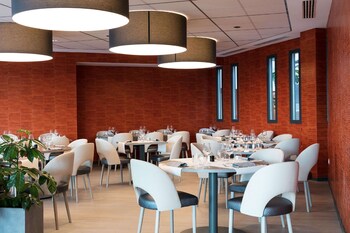 best western plus hotel escapade senlis