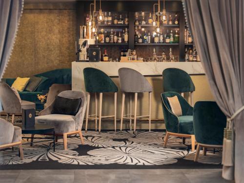 niepce paris hotel curio collection by hilton