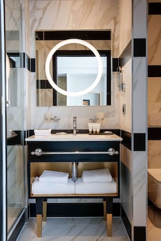 niepce paris hotel curio collection by hilton