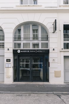 niepce paris hotel curio collection by hilton