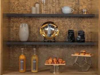 niepce paris hotel curio collection by hilton