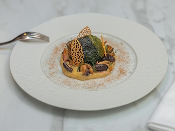 niepce paris hotel curio collection by hilton