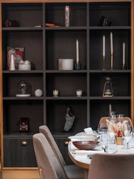 niepce paris hotel curio collection by hilton