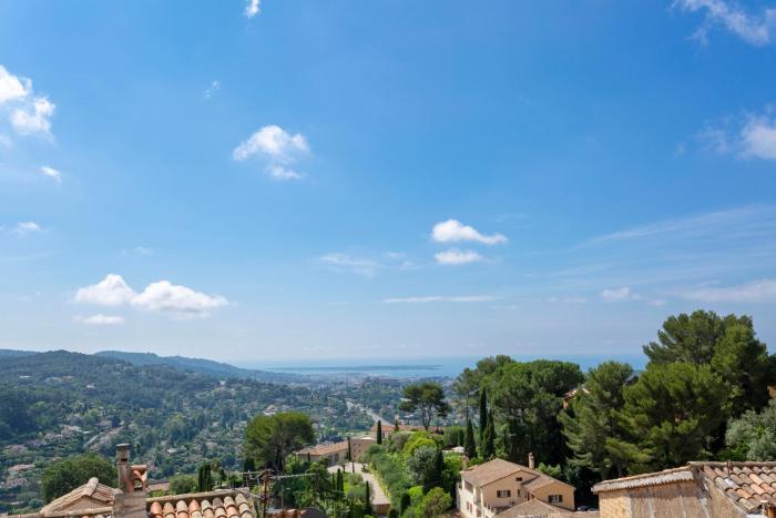 mougins luxury retreats