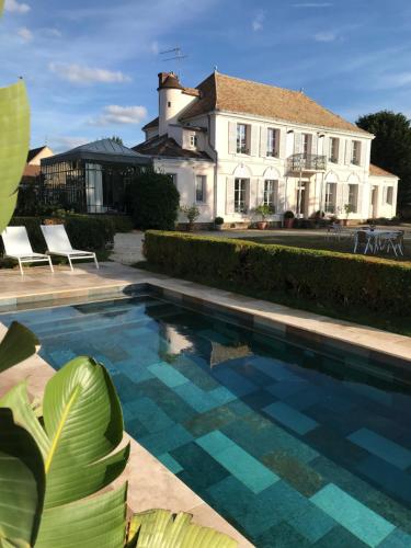 neauphle le chateau