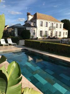 neauphle le chateau