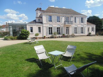 neauphle le chateau