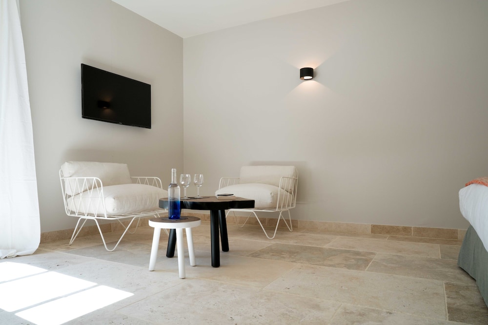 domaine de saint clair adults only
