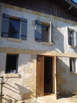 Au Velo Dans L'arbre,Near Chateau Ausone,3 star