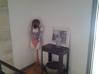 Au Velo Dans L'arbre,Near Chateau Ausone,3 star