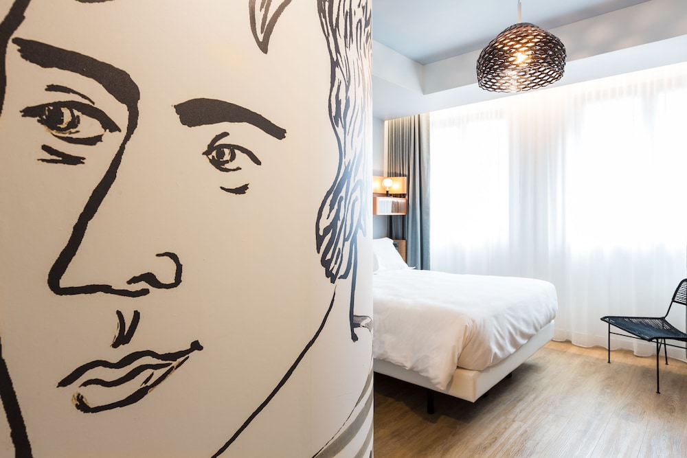 golden tulip saint malo le grand be