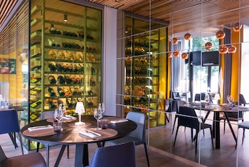 golden tulip saint malo le grand be