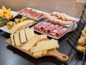 mercure paris pont de levallois neuilly