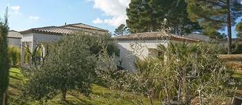 La Villa Aux Oliviers,In Flayosc,4 star