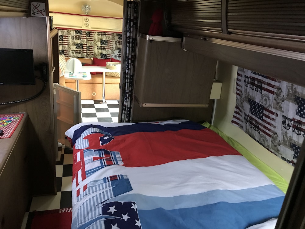 escapades lointaines adults only