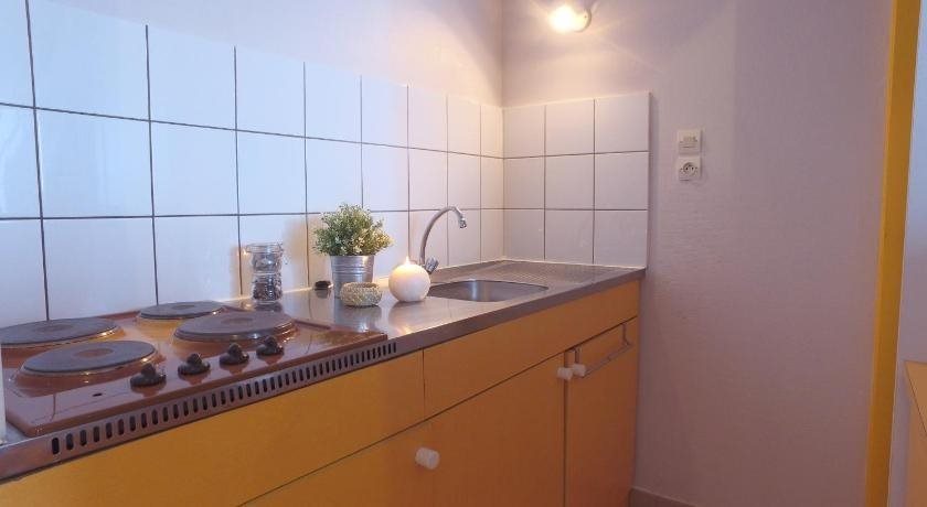 Vvf Le Pays Cathare Carcassonne, Saissac,Mazamet>>Carcassonne,1 star