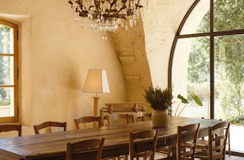 Le Galinier, Lourmarin, A Beaumier Guesthouse,In The Historical District,3 star