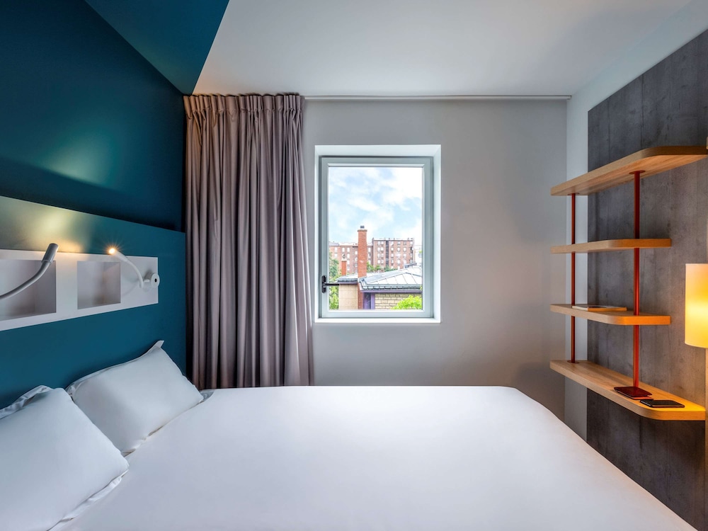 ibis budget paris clichy mairie