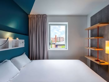 ibis budget paris clichy mairie