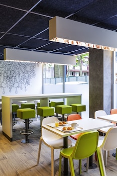 ibis budget paris clichy mairie