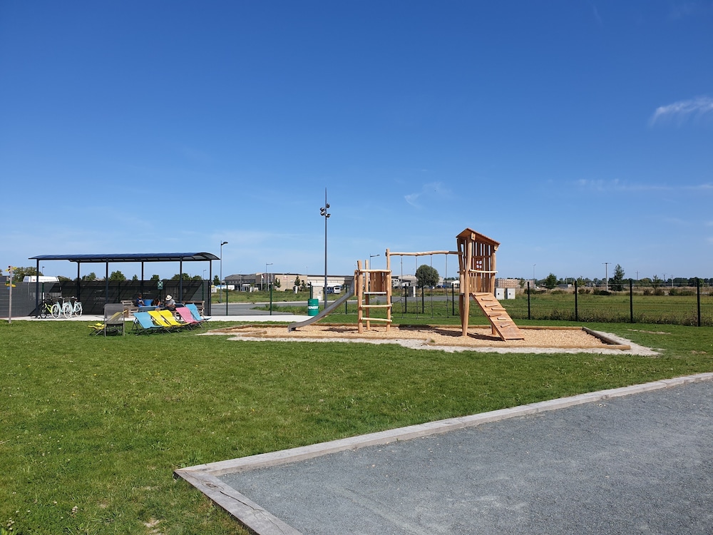 ibis pontorson baie du mont saint michel