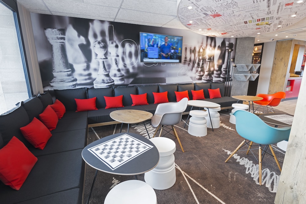 ibis pontorson baie du mont saint michel