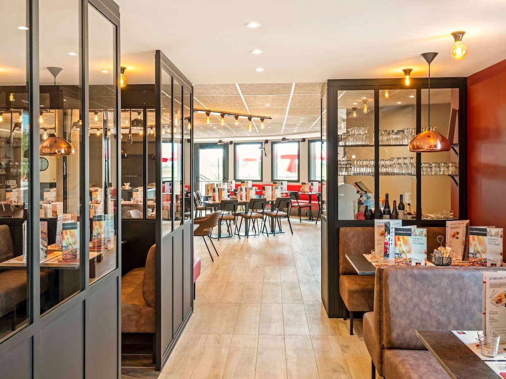 ibis pontorson baie du mont saint michel