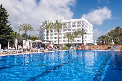 cala millor garden adults only