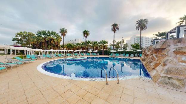 cala millor garden adults only