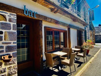 hotel restaurant du plomb du cantal