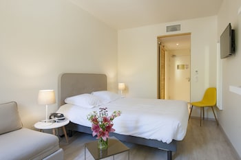 hotel restaurant des maures
