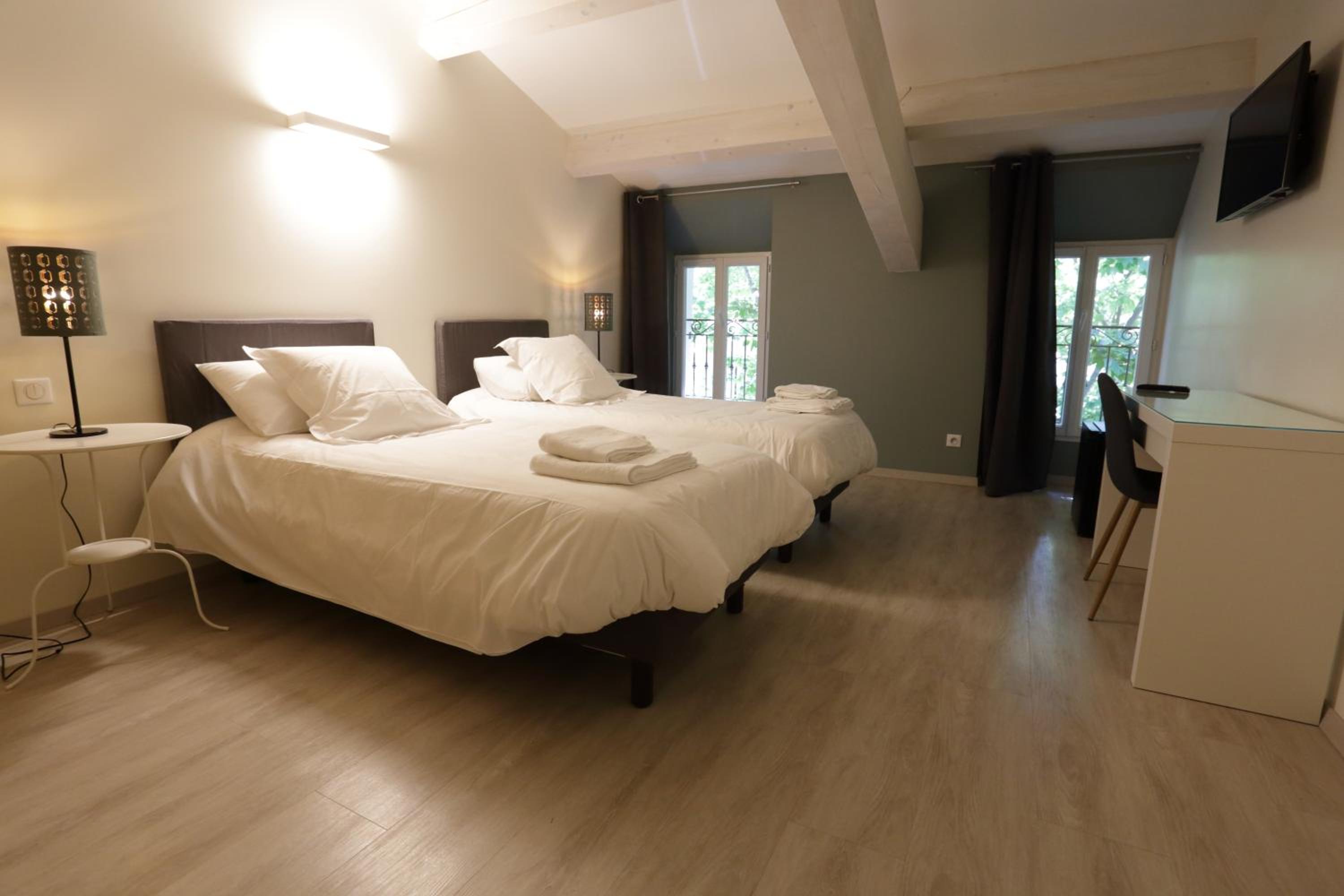 hotel restaurant des maures