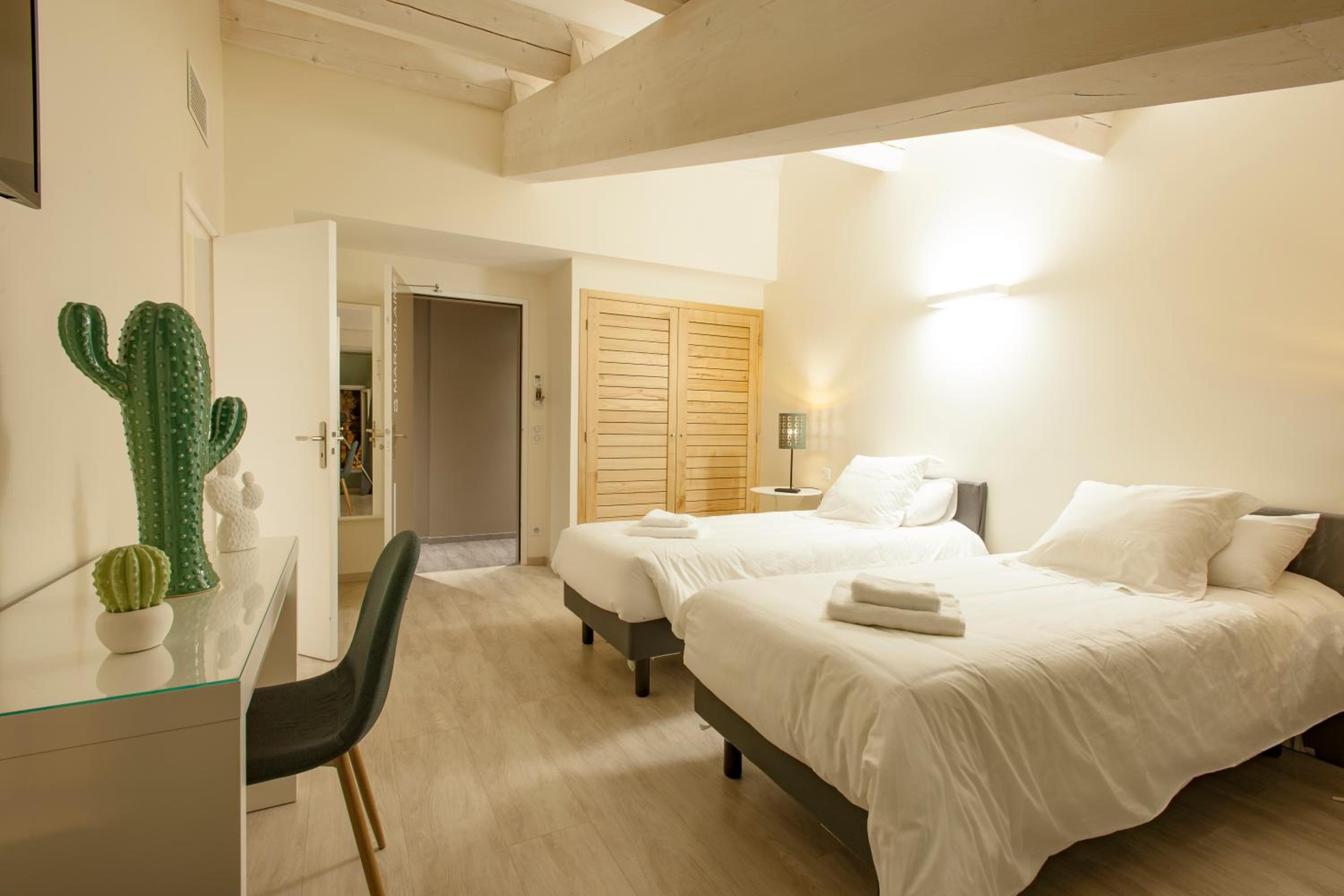 hotel restaurant des maures