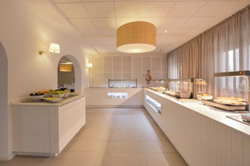 hotel cabot romantic adults only